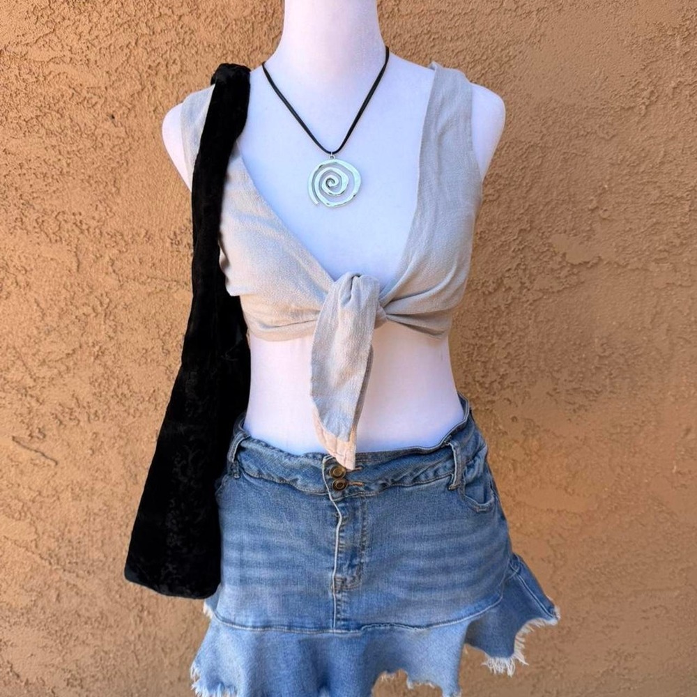 Y2K LA Hearts white tie front top